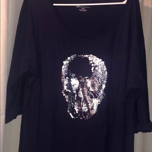 Women’s purple skull top